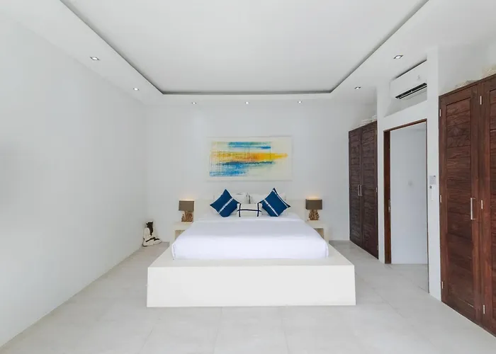 Villa Naema By Pertama *